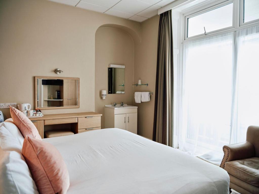 Hotel De Normandie Saint Helier Eksteriør billede